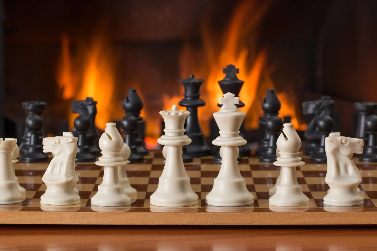 chess, board game, fireside, strategy, play, competition, leisure, game, board, piece, move, vintage, winner, log fire, winter, hearth, recreation, pawn, challenge, white, intelligence, king, battle, knight, queen, bishop, power, chessboard, tournament, flames, warmth, brown fire, brown gaming, brown vintage, brown game, brown games, brown winner, brown power, brown king, brown board, chess, chess, chess, chess, chess, battle - emotional intelligence