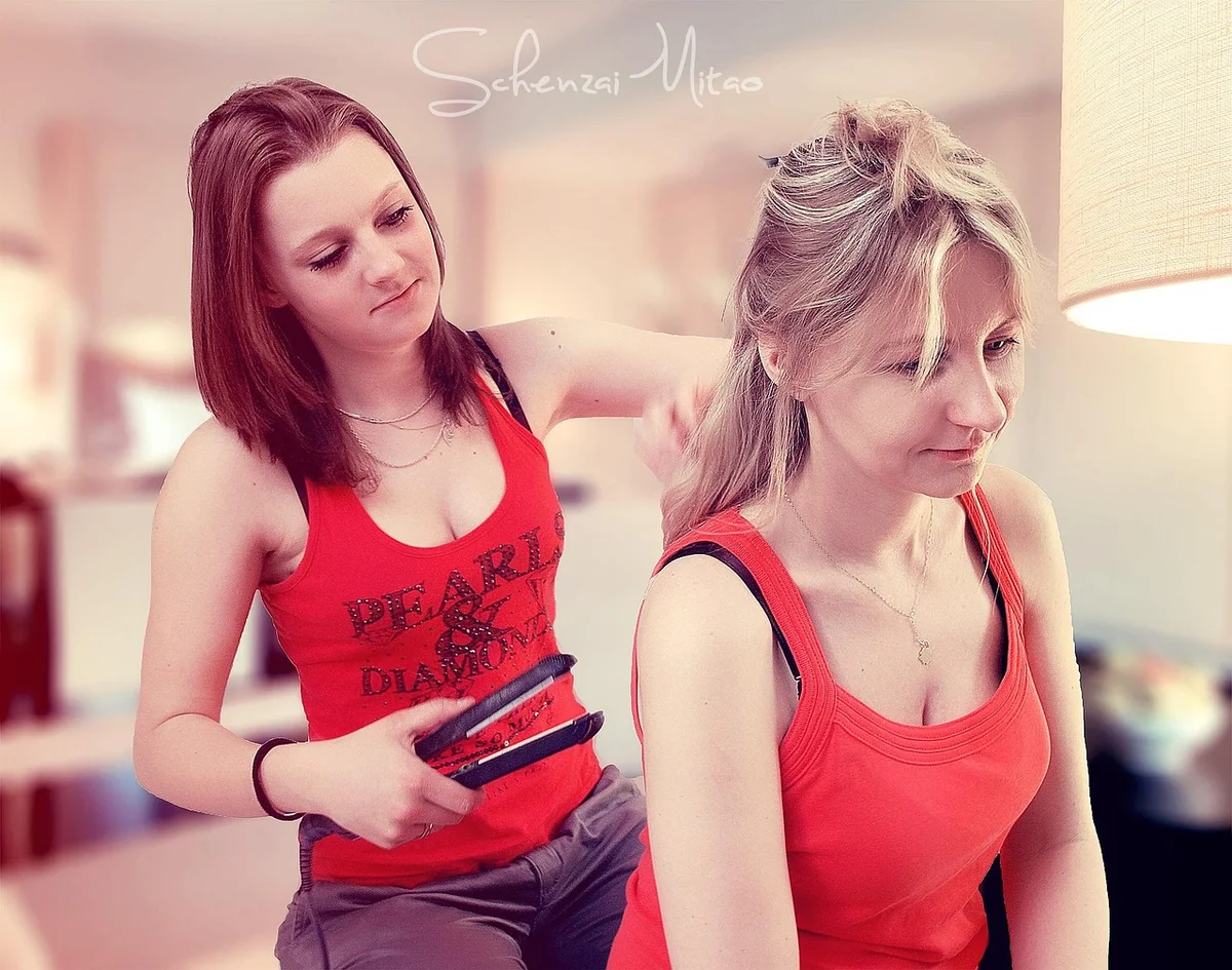 two girls, daughter, matter, hair care, hair straightening, hair straightner, blondie, brunette, portrait, time, care time, care, hair care, hair care, hair care, hair care, hair care, hair straightner - family routines